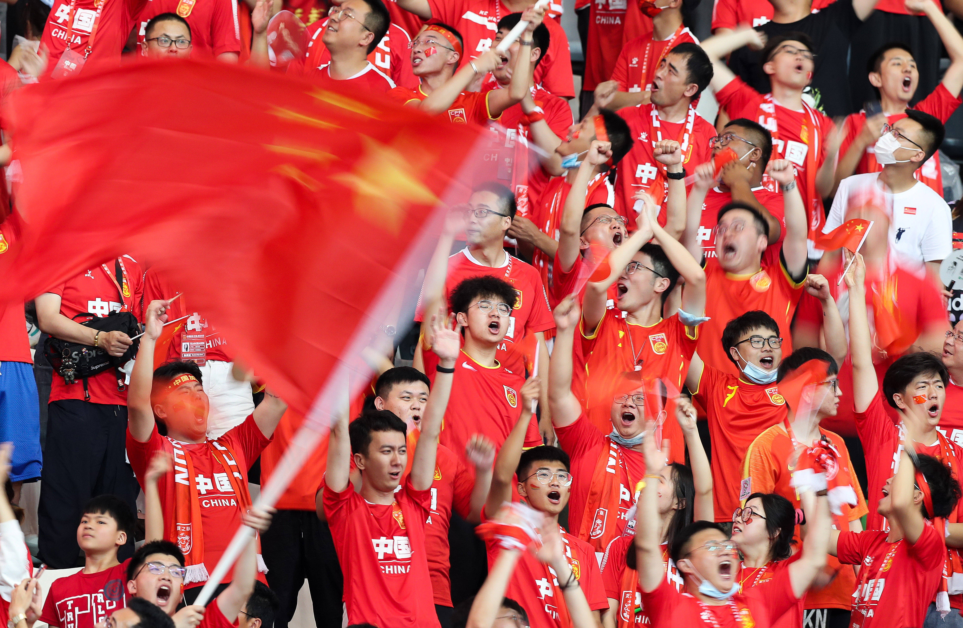 国际足球赛中国队夺得令人瞩目胜利